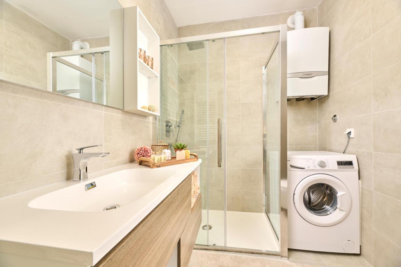 Spada Brand New Apartment With Garden 3 Min From Beach! Poreč Exteriör bild