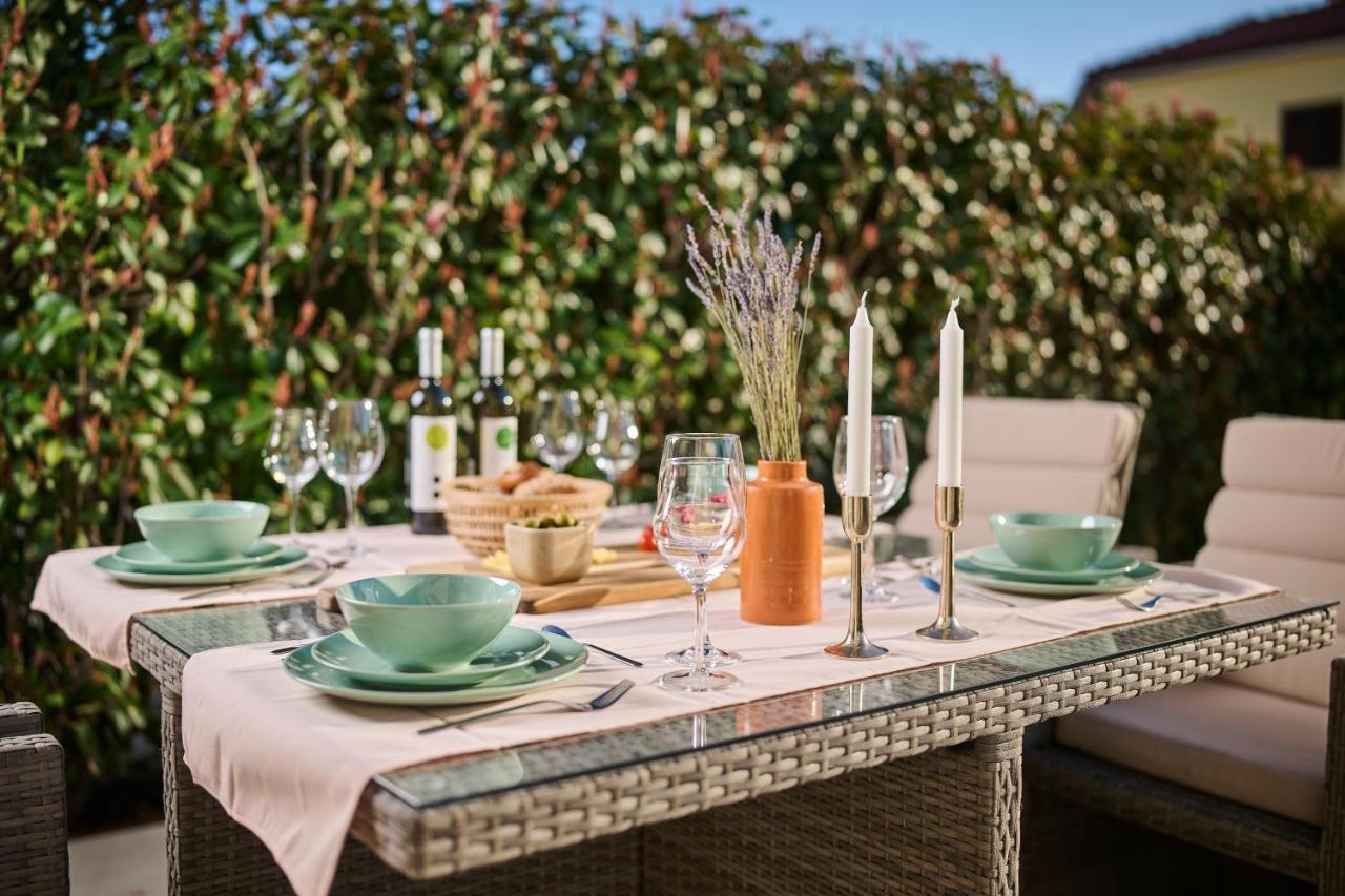 Spada Brand New Apartment With Garden 3 Min From Beach! Poreč Exteriör bild